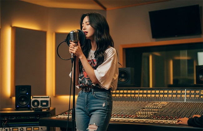 k pop idol training culture