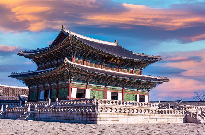 Korea Travel Itinerary for 7 Days: From Seoul City Lights to Coastal Calm 1 gwanghwamun seoul
