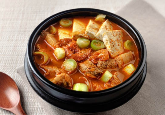 Your Essential Korean Food Recommendation Guide for Beginners 4 k food kimchi Jjigae