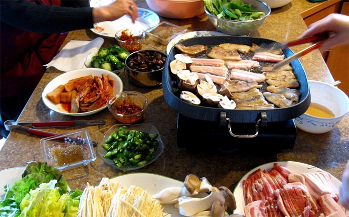Level Up Your BBQ: The Secret Art of Eating Korean Pork Belly (Samgyeopsal) 2 korean barbecue 02
