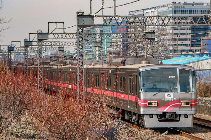 Is Public Transportation Easy to Use in Korea A Local Guide Travelers Can Trust 1 trip in korea 23