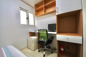 living in gosiwon korea